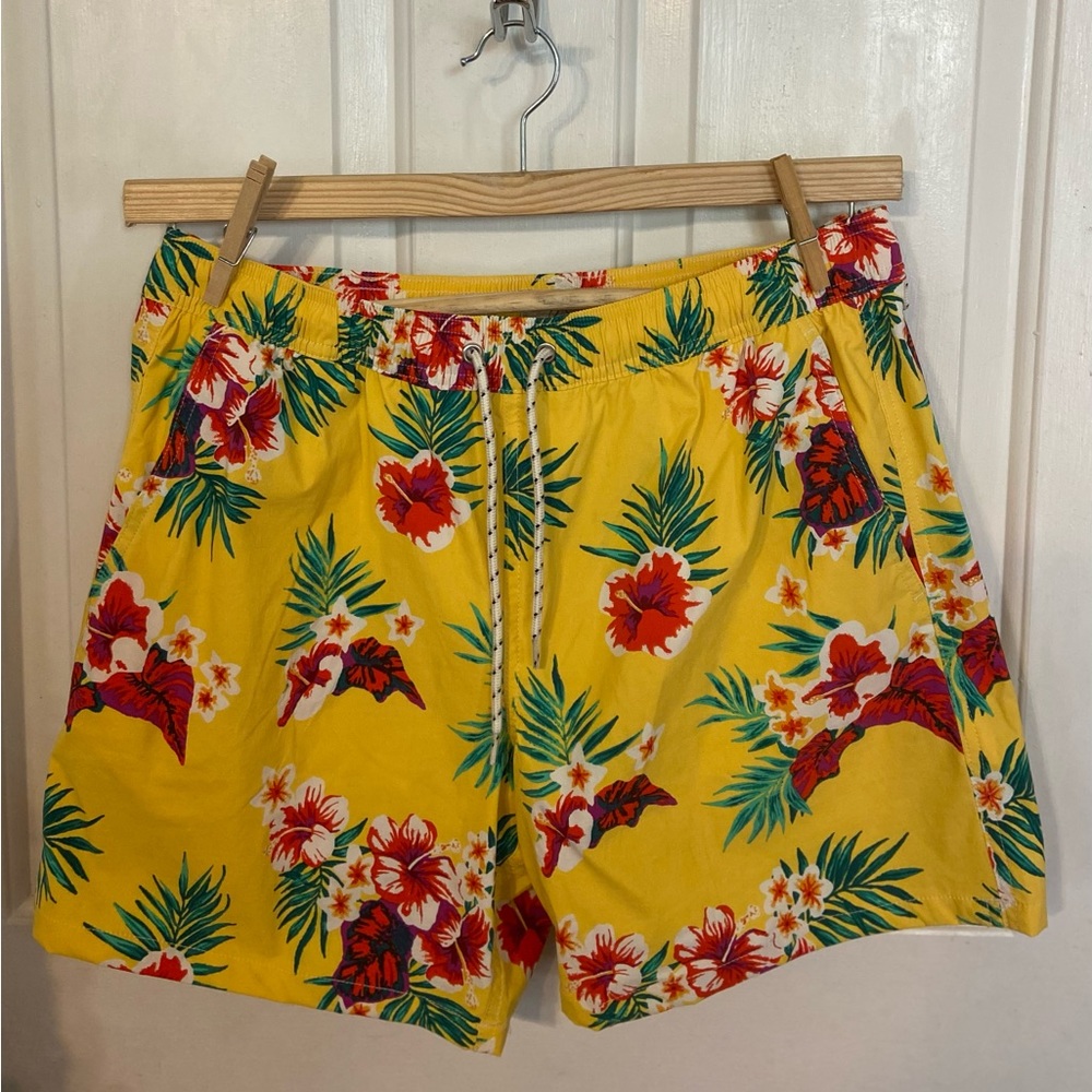 Men’s j.Crew swimming trunks